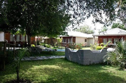 Rivernest Boutique Cottages Maun Exterior photo